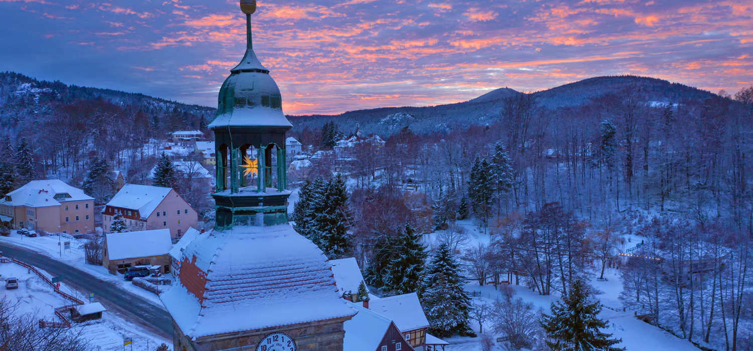 
                                                                                                                    Herrnhut stars: Craftsmanship of world renown
                                                    